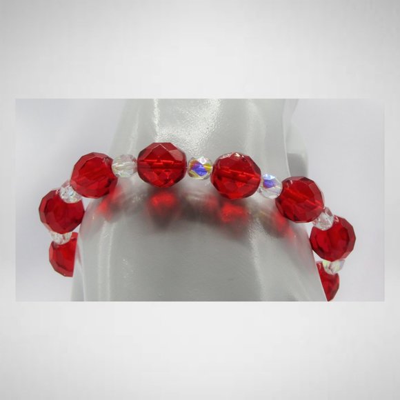 PRINCESS IN RED Beaded Jewelry Set - Picture 5 of 6